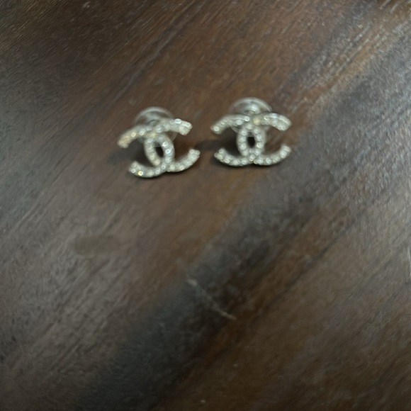 Chanel gorgeous double c earrings. Perfect condition! Comes with box and papers - Picture 4 of 5